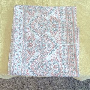 Washable shower curtain.